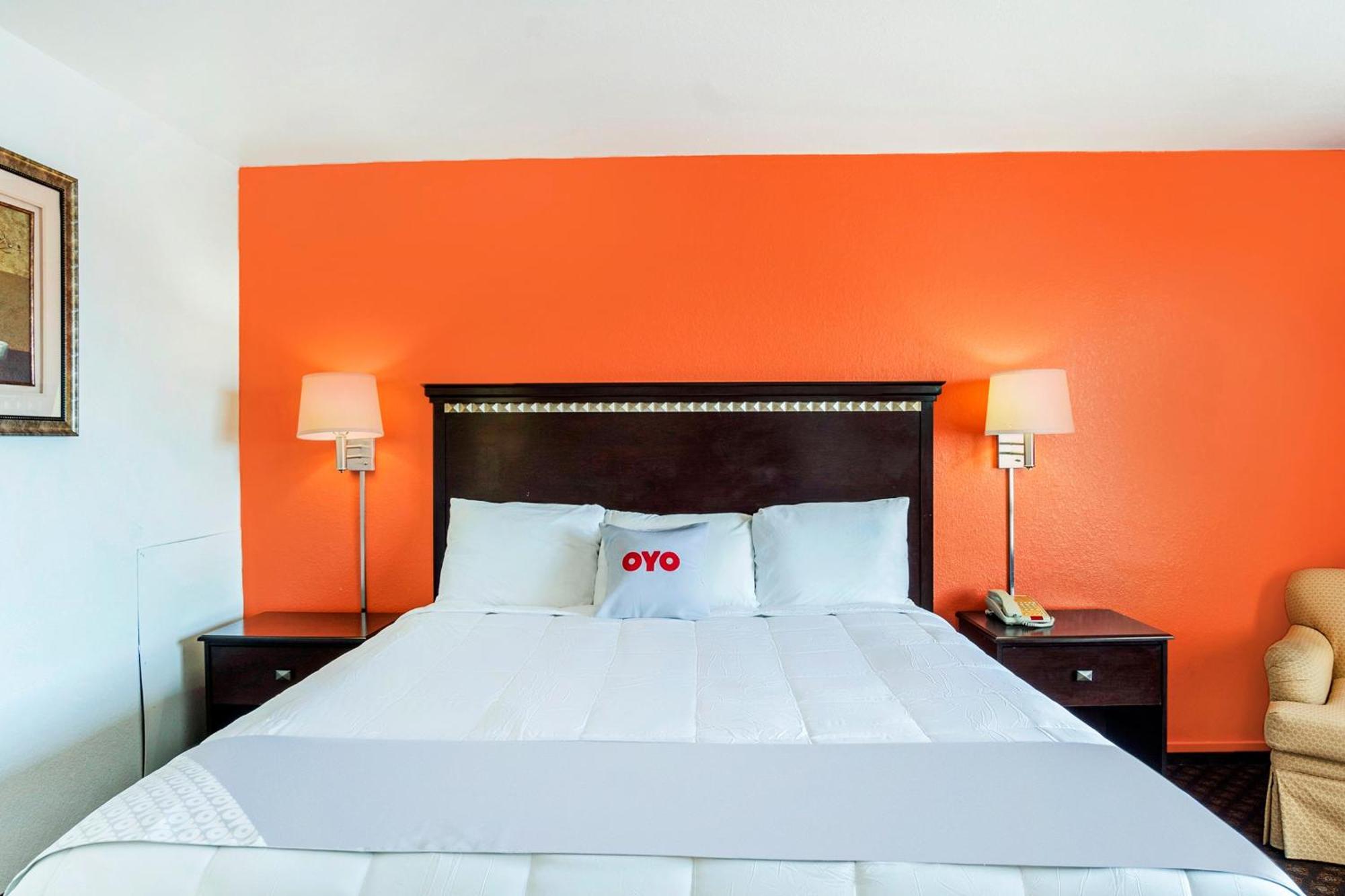 Oyo Townhouse Dodge City Ks エクステリア 写真