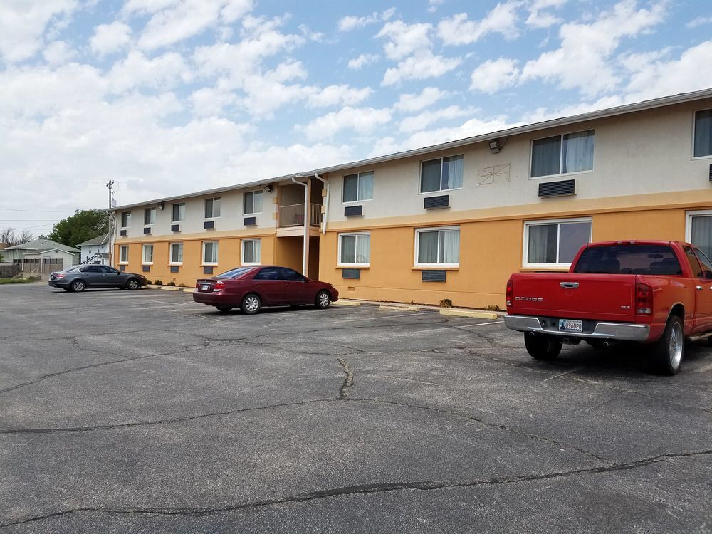 Oyo Townhouse Dodge City Ks エクステリア 写真